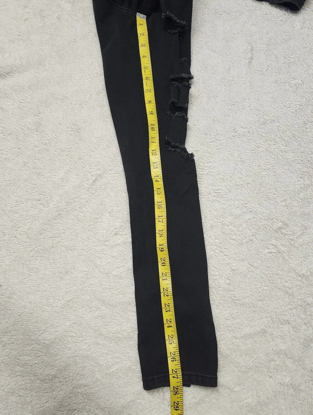 • Dollhouse Junior’s Distressed Denim Jean Skinny Leg Overalls Size 7 Black